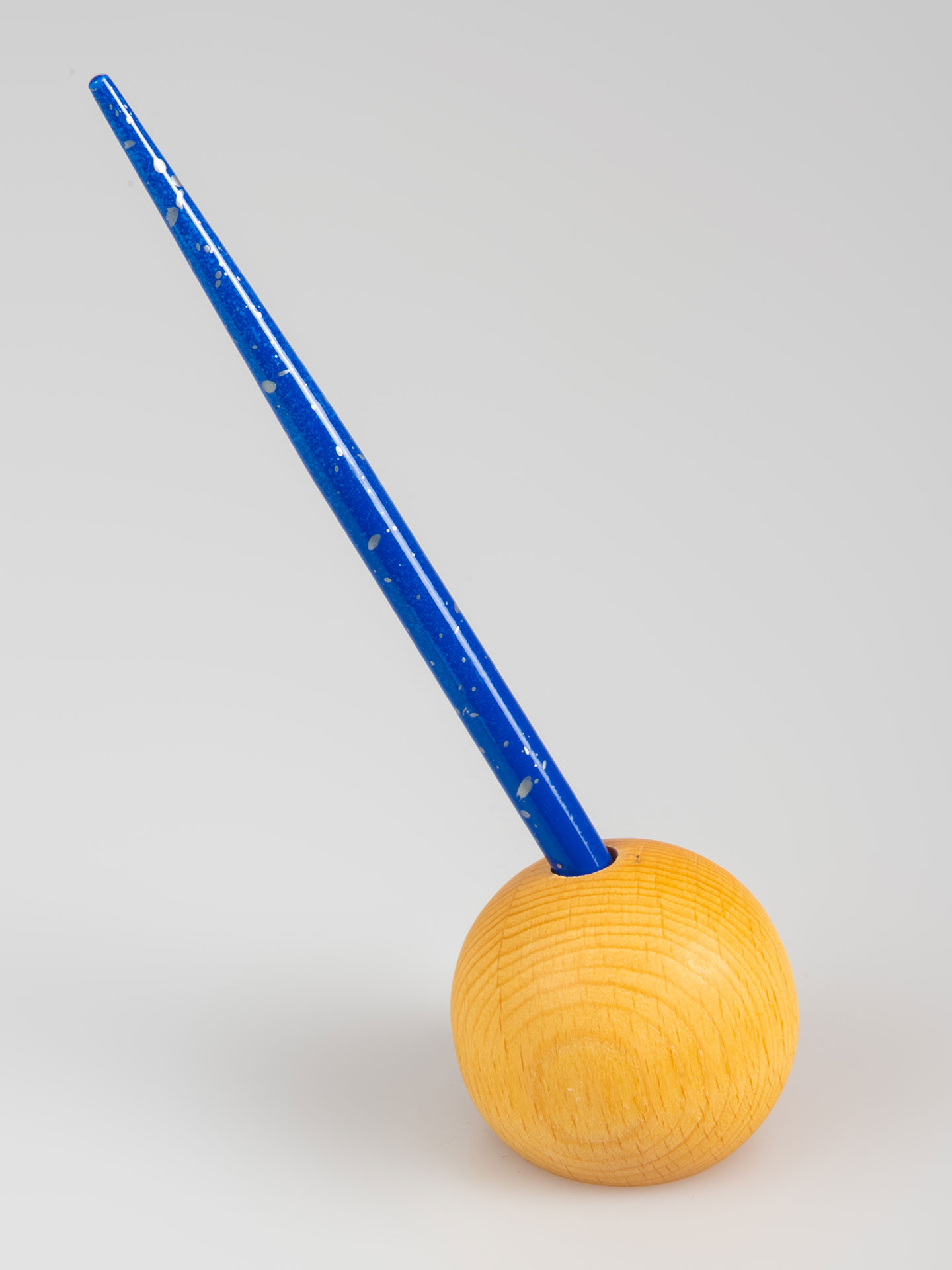  Wooden ball pen holder
